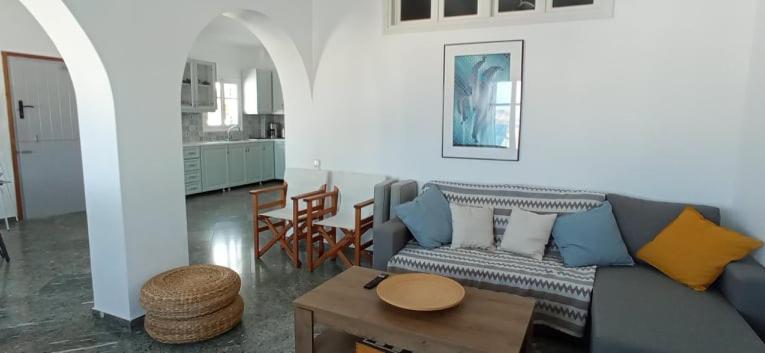 Teresa'S Sunrise Apartment ปานอร์มอส ภายนอก รูปภาพ